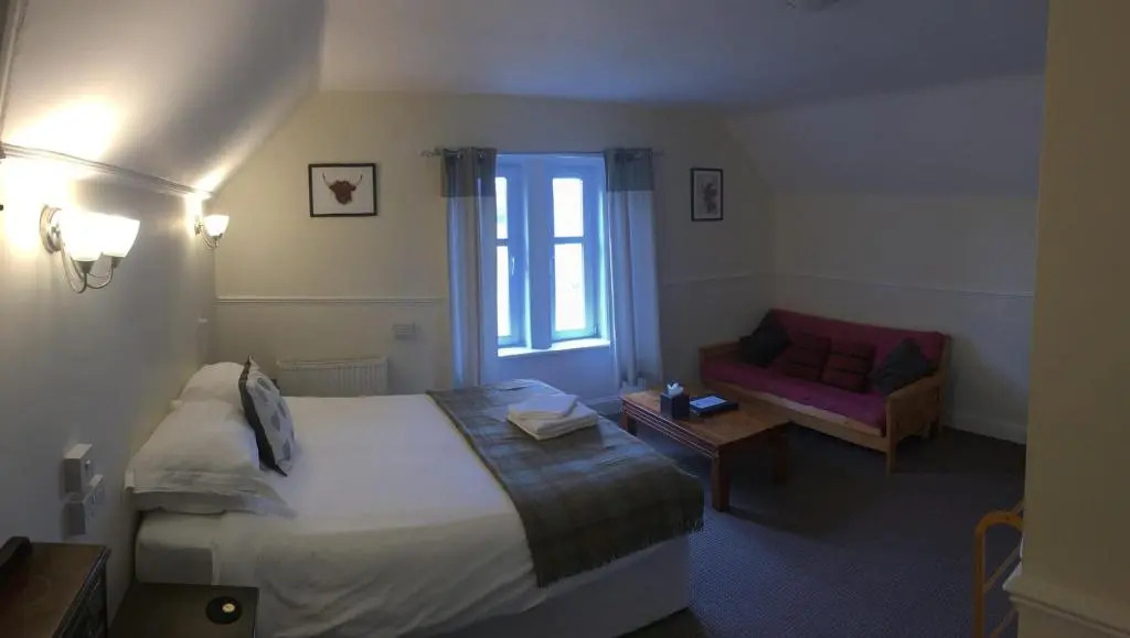 Loch Shiel Hotel