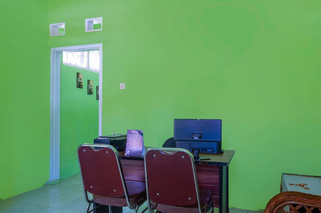 RedDoorz Syariah near RS Dr Hafiz Cianjur