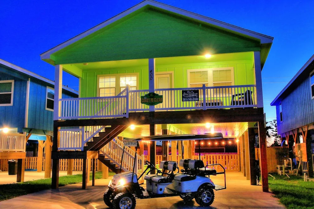 The Coast is Clear 3Br Home