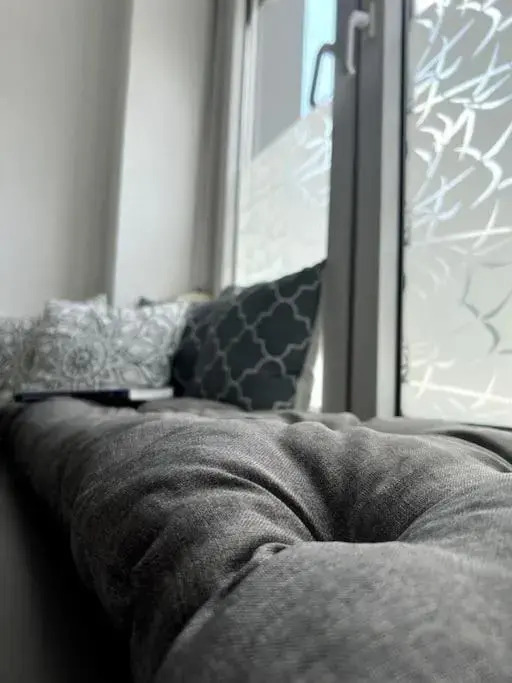 Schöne Wohnung in Rhein Nähe mit kleiner Terrasse
