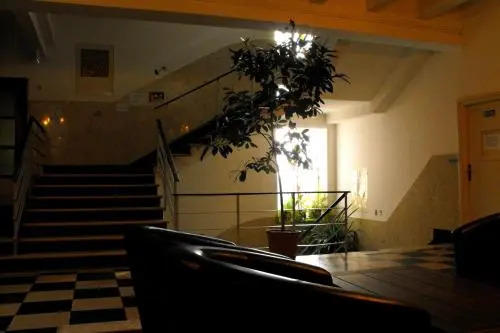 Season Hostel Hill