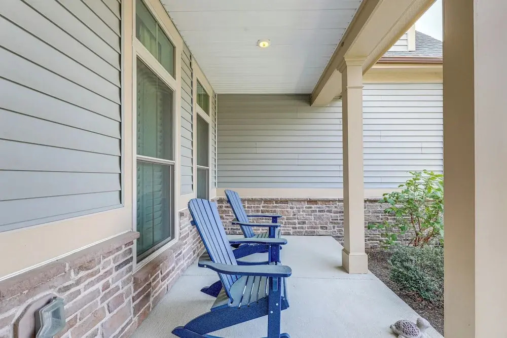 Furnished Outdoor Space: Family Home in Ocean View