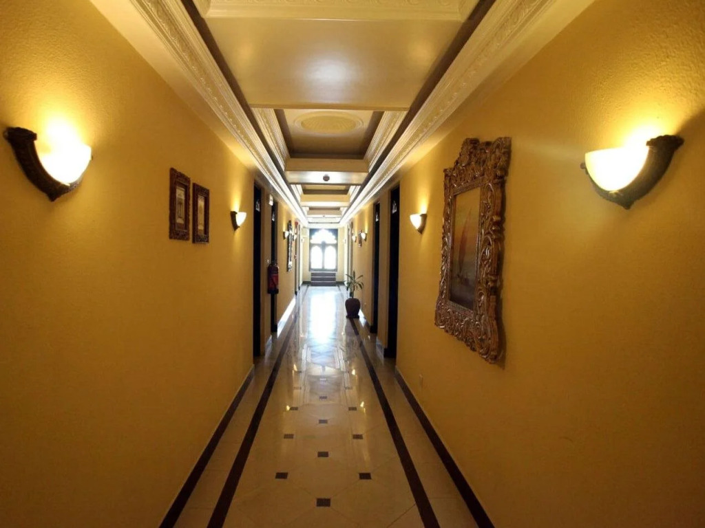 Golden Tulip Stone Town Boutique