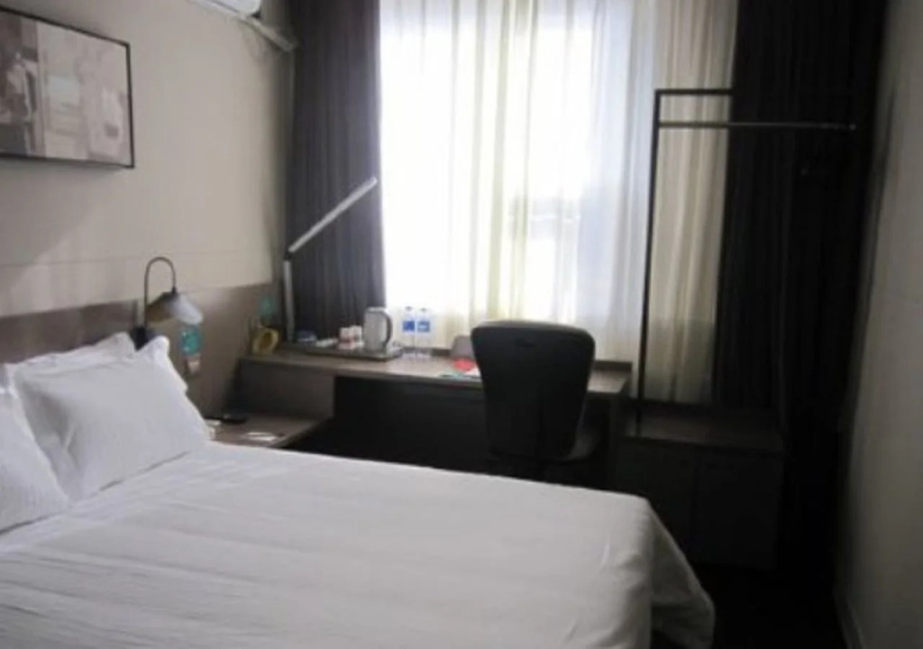 Jinjiang Inn Select Dalian Youhao Square
