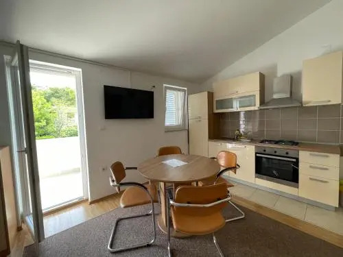 Petros Apartments Pag