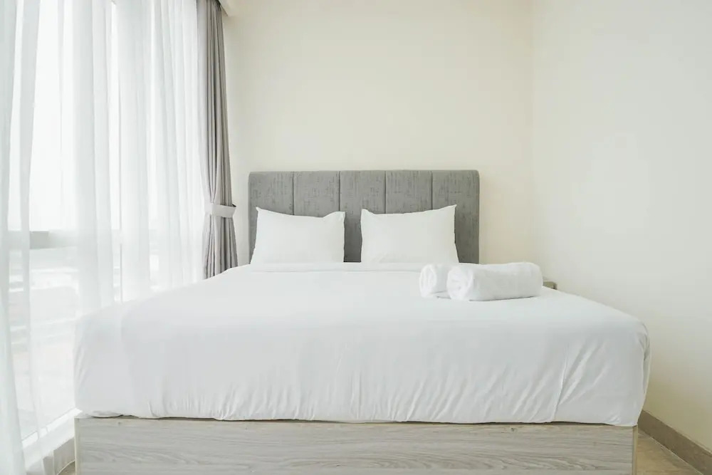 Strategic 2BR Private Lift at Menteng Park Apartment