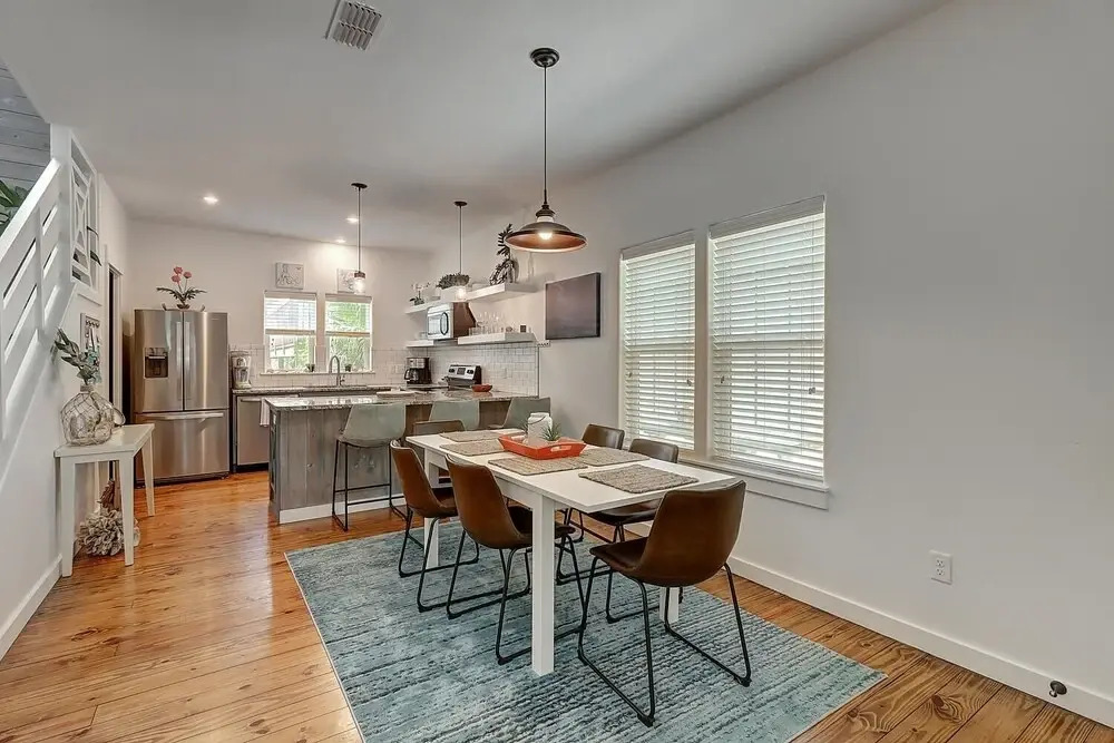 519wac 3 Bedroom Home by Redawning