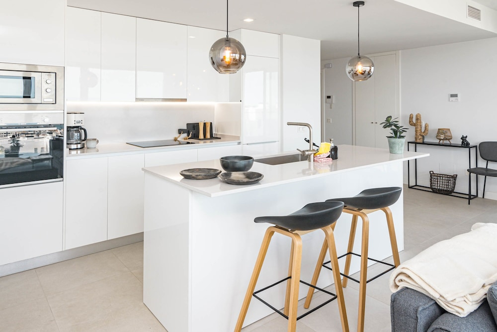 Lme10.3a - Bright Modern Flat With Amazing Terrace