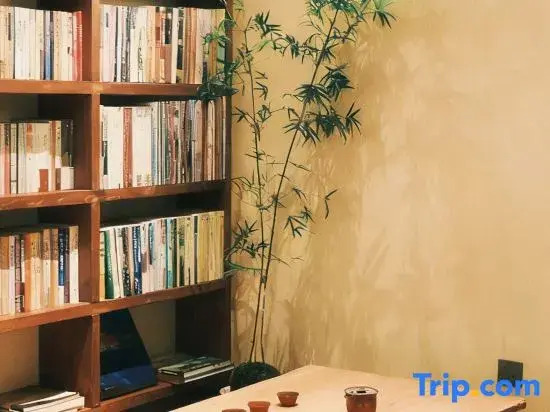 Shi Ji Li Season's Romance Romantic Garden Aesthetic Homestay (Dukezong Ancient City)