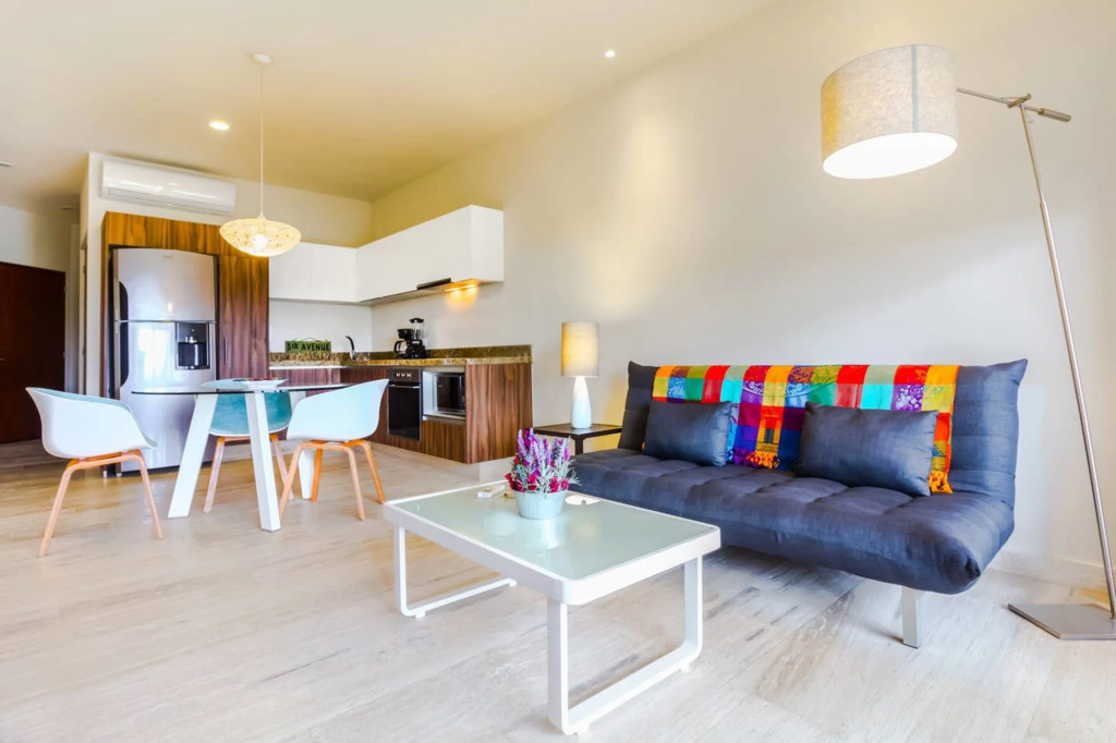 NEW 1 BR, gym, pool in fantastic location in Playa