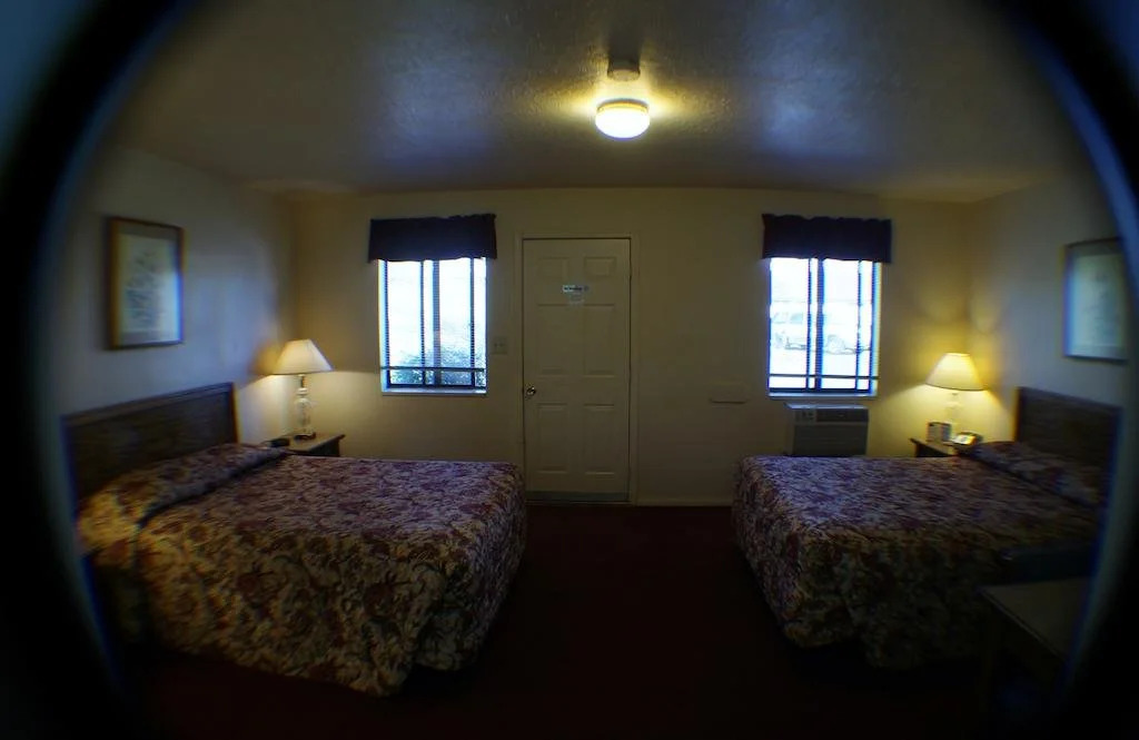 Travelers Motel
