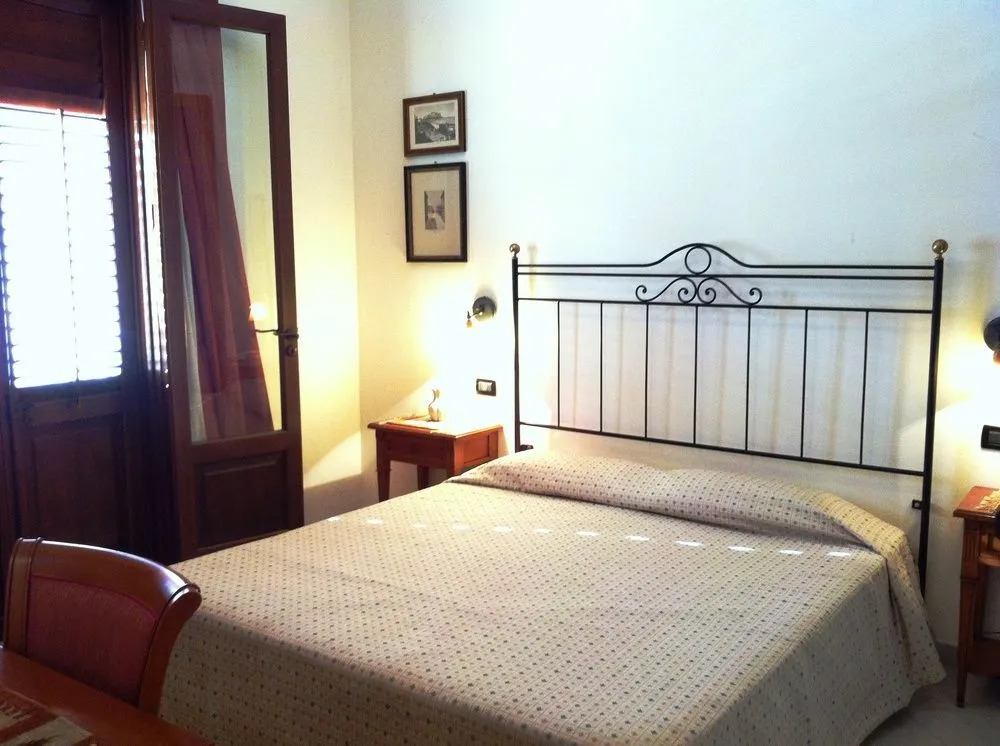 Sicilya Comfort Room And Suite