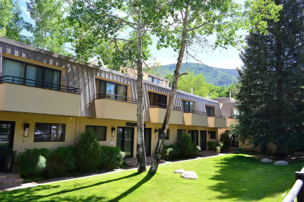 Aspen Townhouse East by Frias Properties