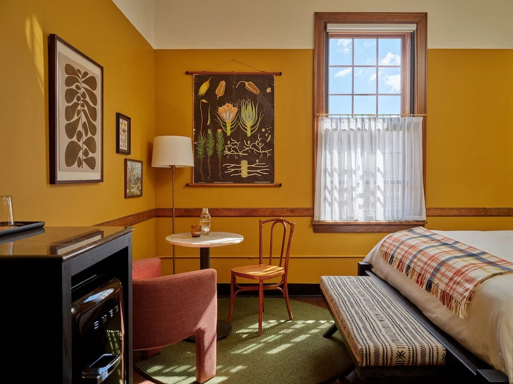 The Abner Hotel