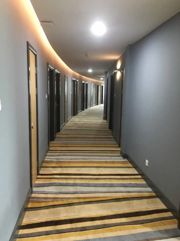 D Arc Hotel