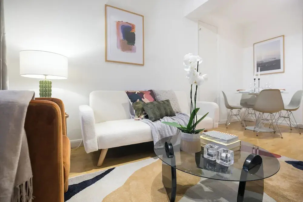 Perfectly Located Apartment Above Tube Station