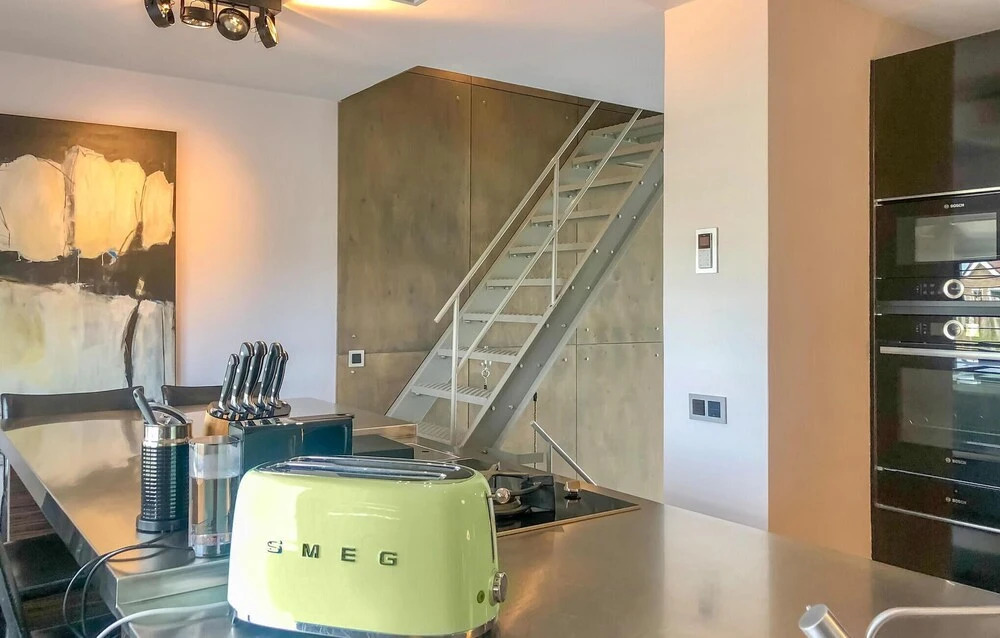 Stunning Home in Bergen aan Zee With 2 Bedrooms and Internet