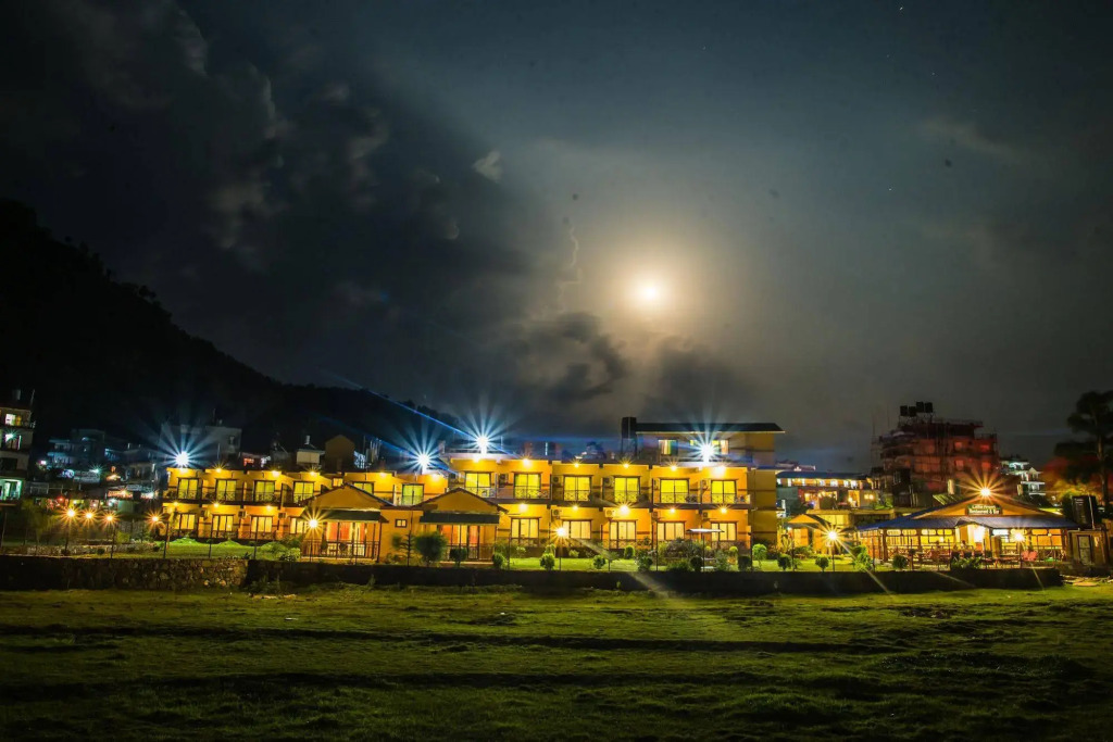 Hotel Lakefront