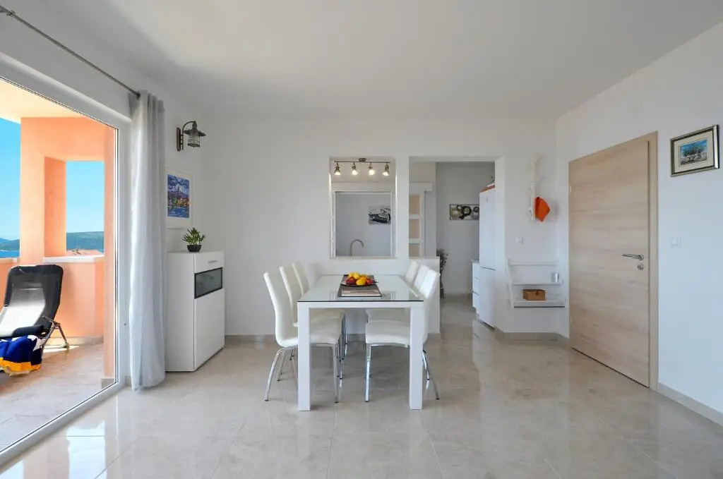 Apartment Elza