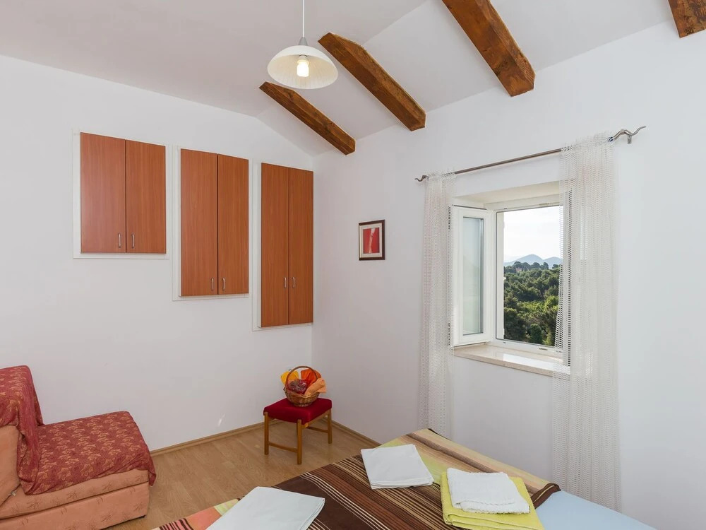 Restful Villa in Dalmatia with Garden