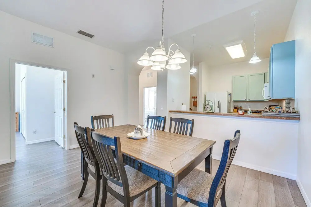 Bahama Bay Condo: 7 Mi to Disney!