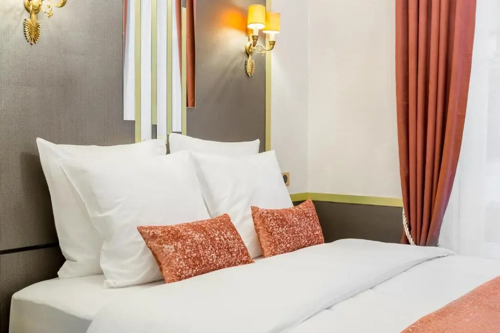 Luxury 2 Bedroom 2 Bathroom With AC -Eiffel Tower