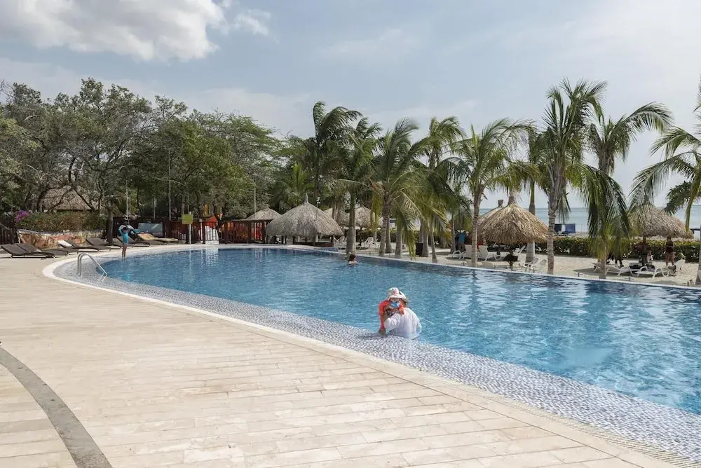 3BR Ocean View Apartment Pozos Colorado