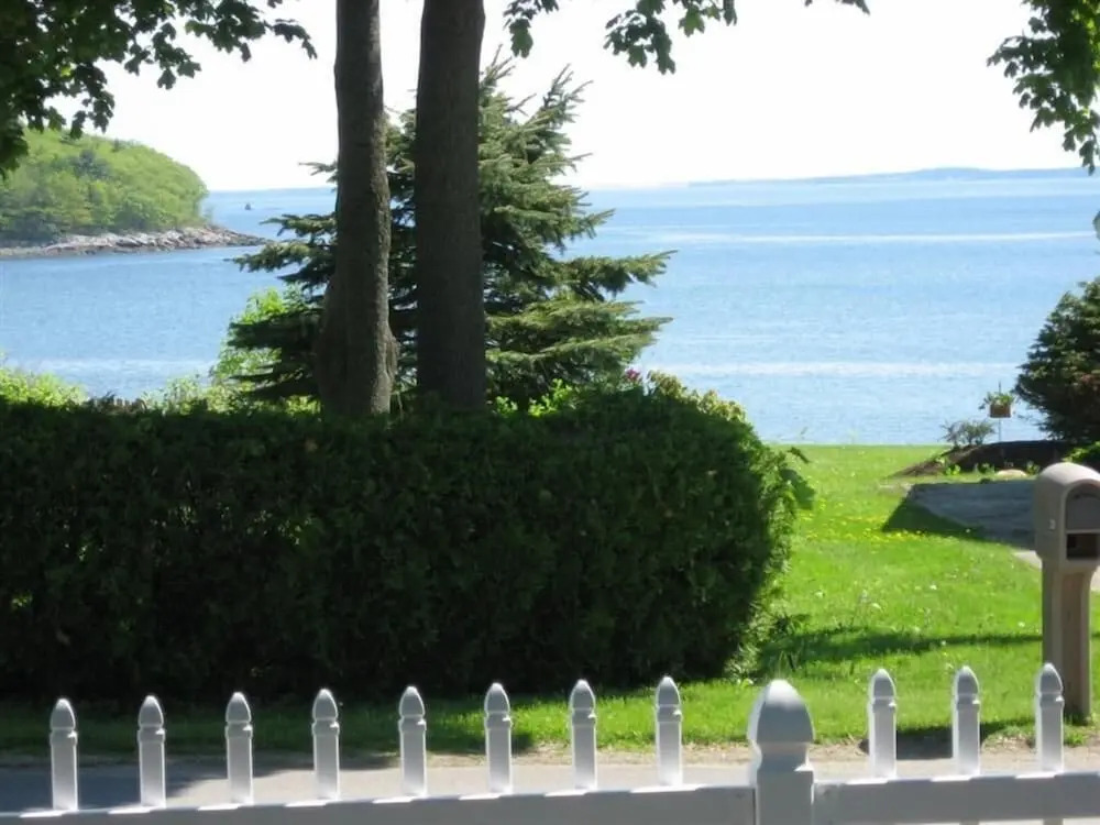 Island View Inn