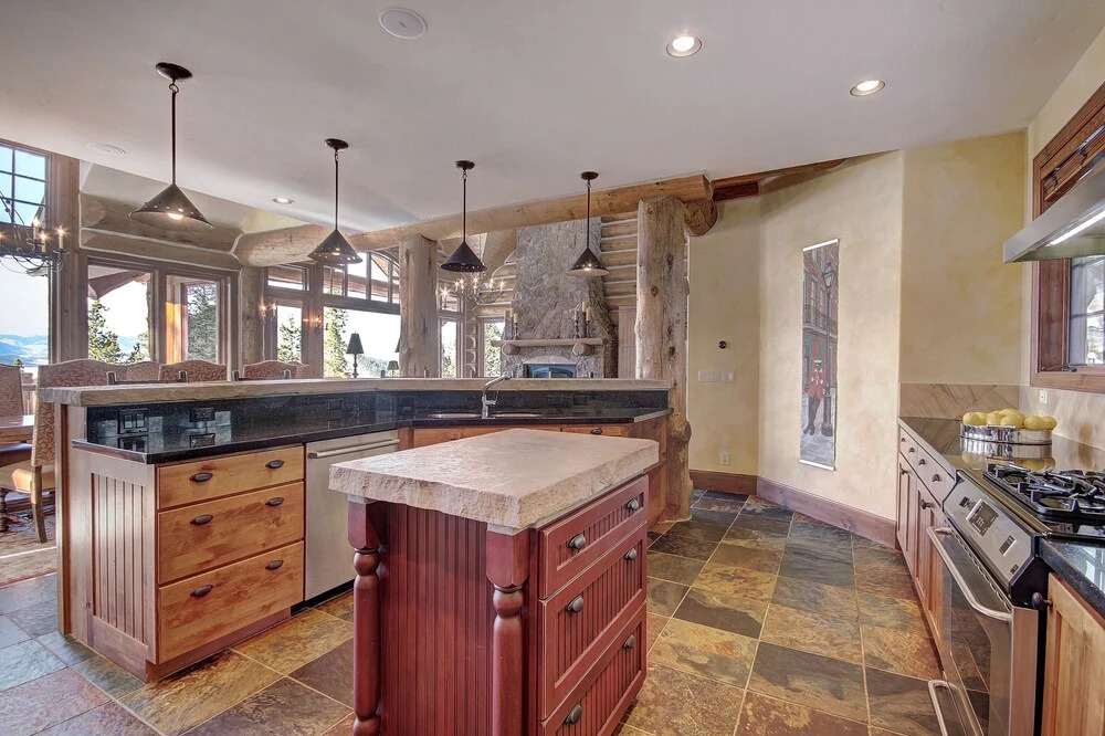 Ten Mile Estate 4 Bedrooms 4.5 Bathrooms Home