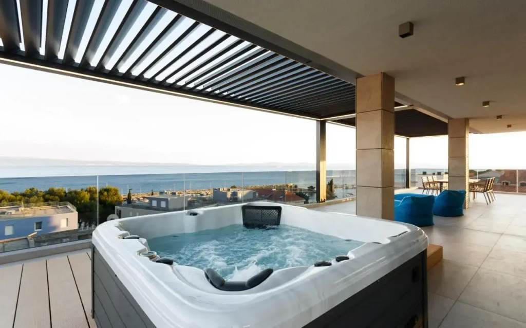 Luxury penthouse V