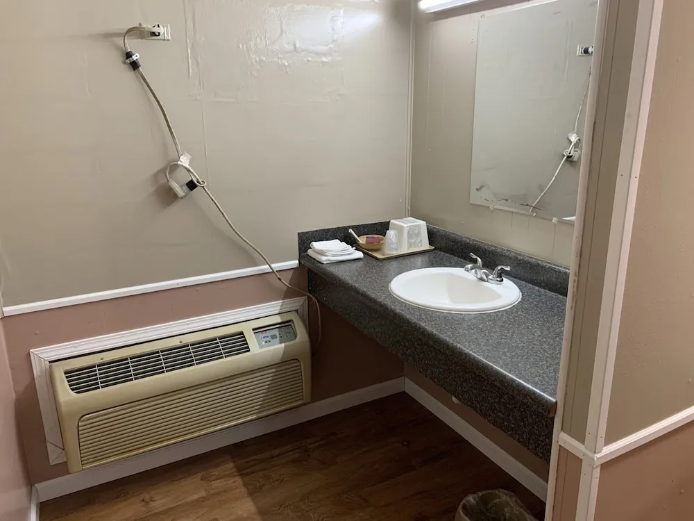 Aristocrat Motor Inn