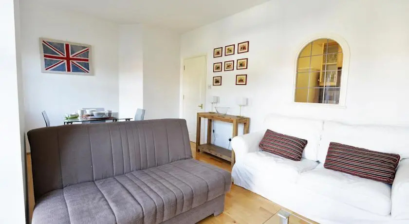 Grange Road Halldis Apartment
