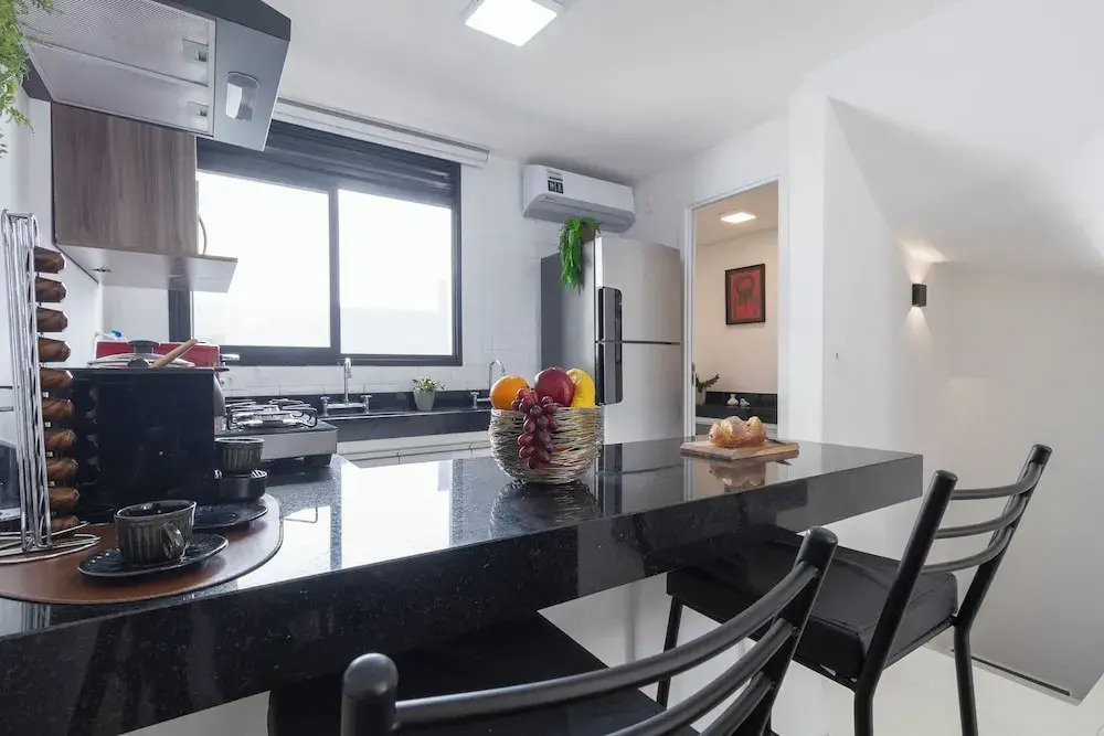 Casa com 2 suítes AC Higienópolis