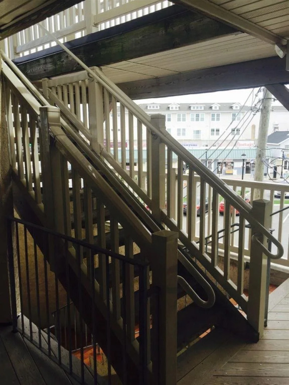SurfSide Suites