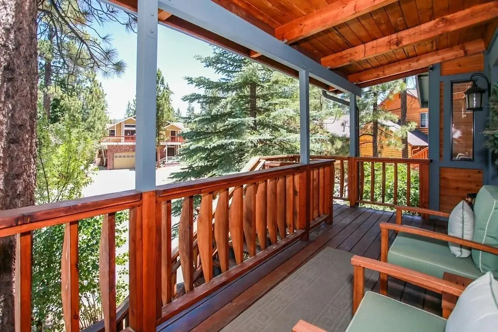 1867- Diamond Houzz 3 Bedroom Home by Redawning