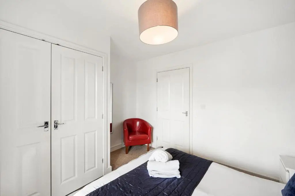 Clarendon Heights - Stylish Two-Bedroom Apartment