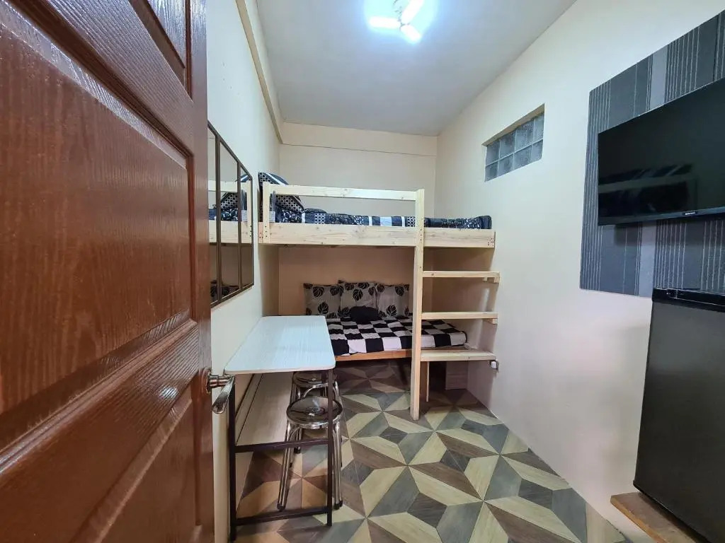 Tagaytay Staycation House by Bea & RM