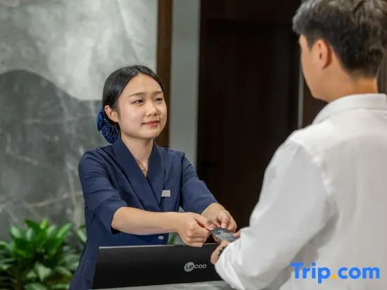Zhuhai Delong M Seaview Hotel (Lovers Road Seaside Swimming Pool Store)