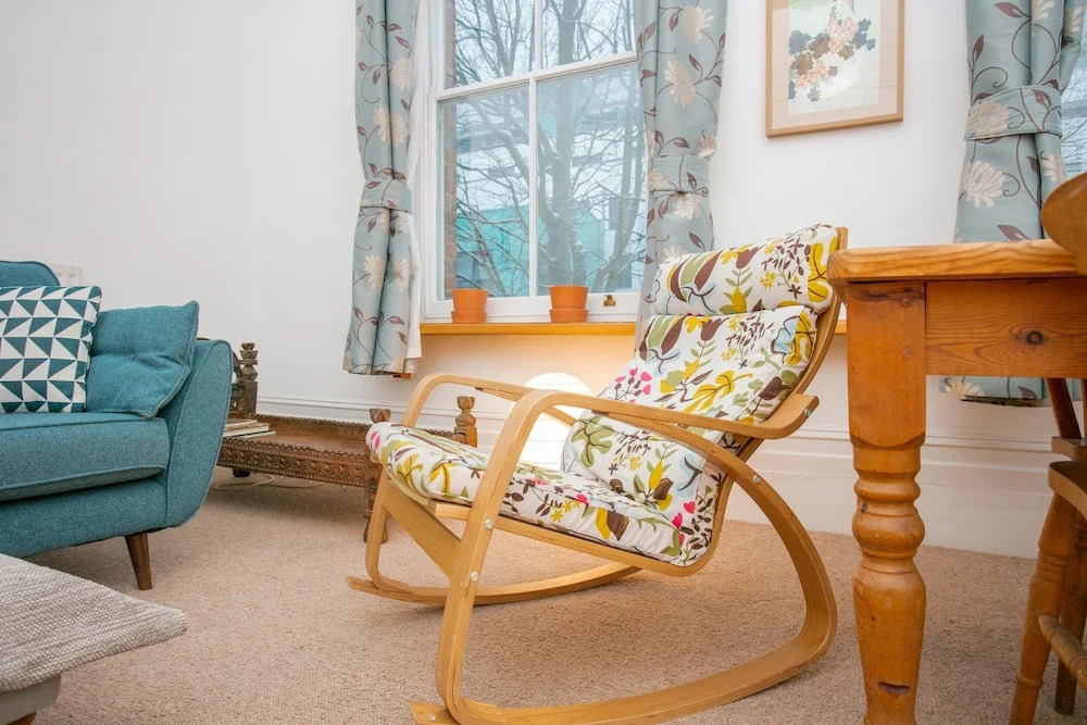 3 Bedroom Flat In Highbury