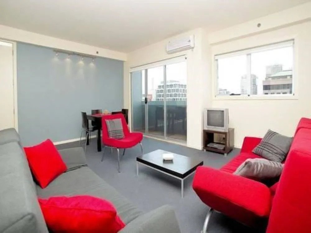 Plum Collins Street Serviced Apartments