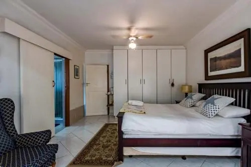 Palm Lodge