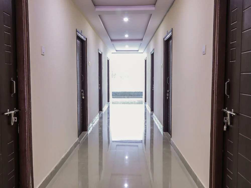 OYO 15457 Grd Residency