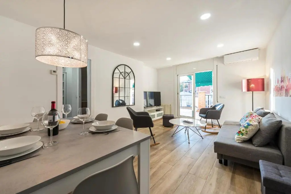 Big terrace and bright penthouse for 6 persons