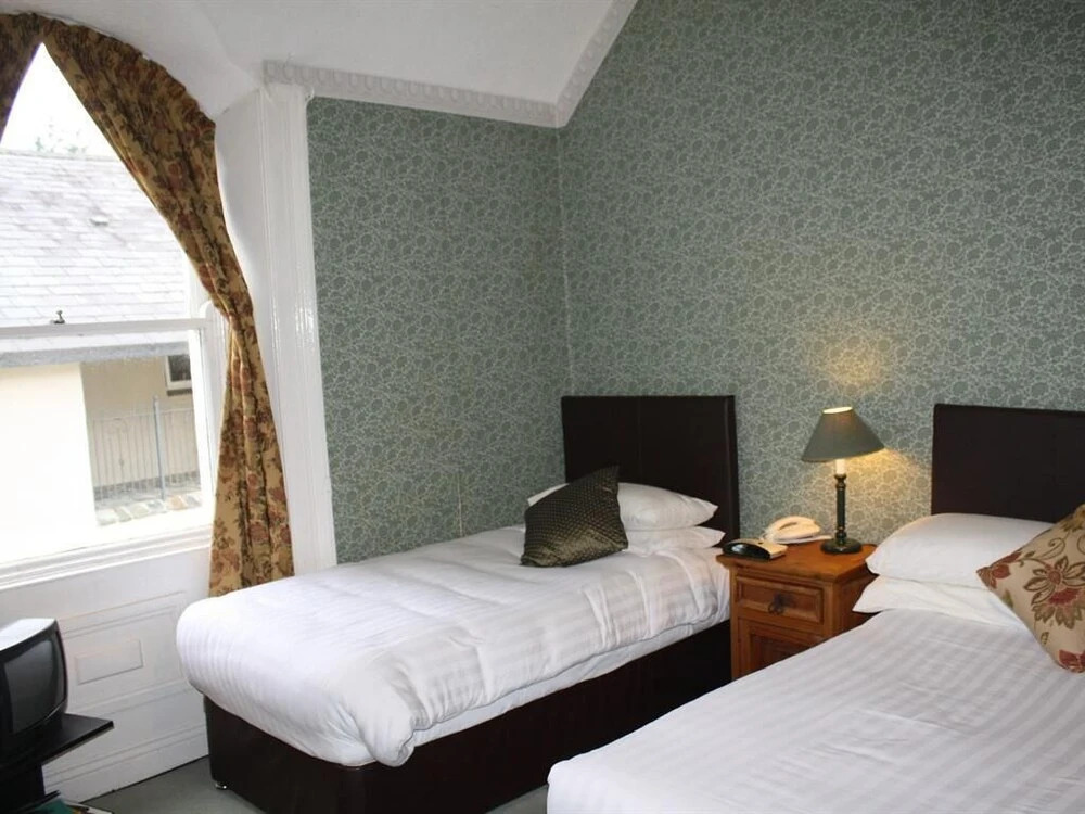 Woodhill House