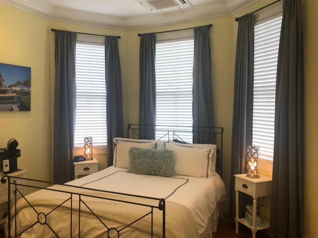 The Inn at 257
