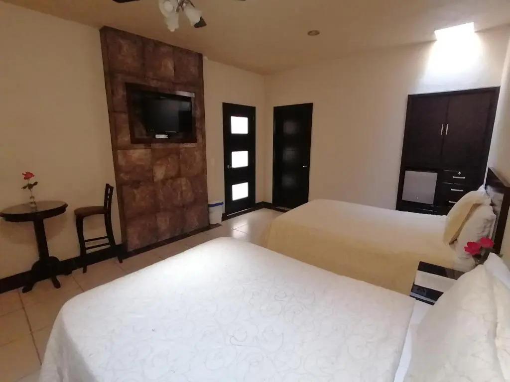 Hotel Peña Real