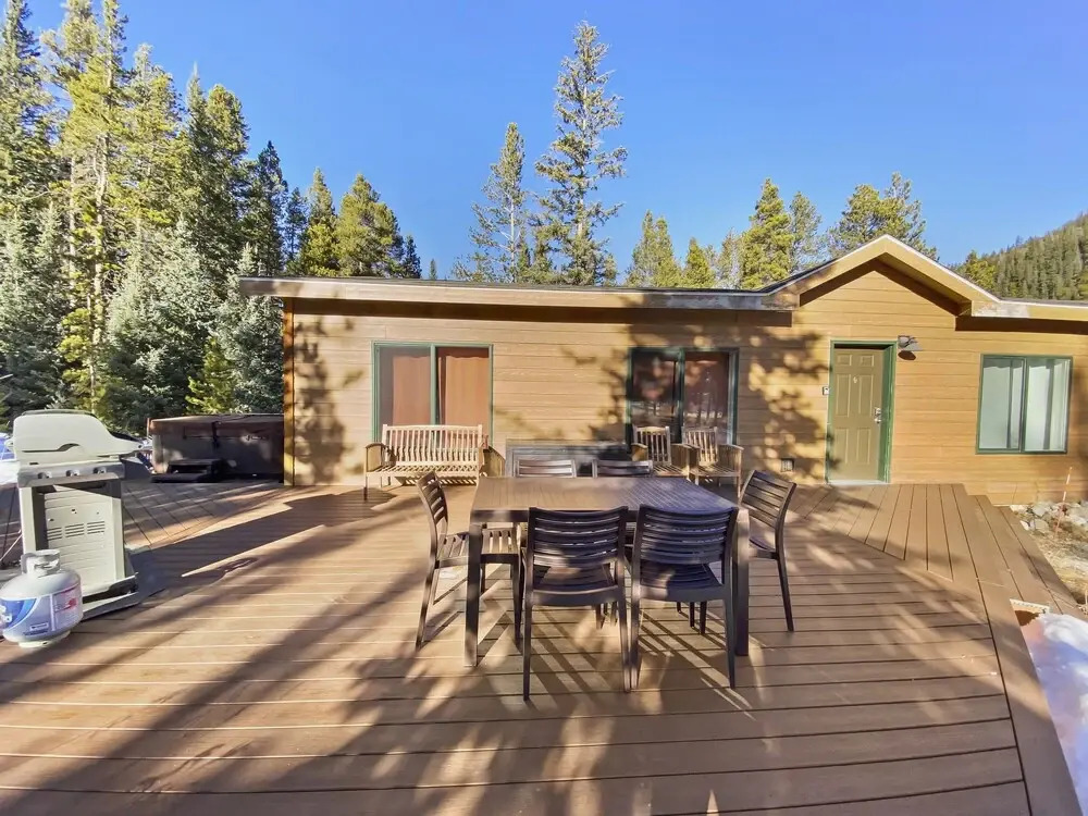 Skadi's Place 3 Bedroom Home by Redawning
