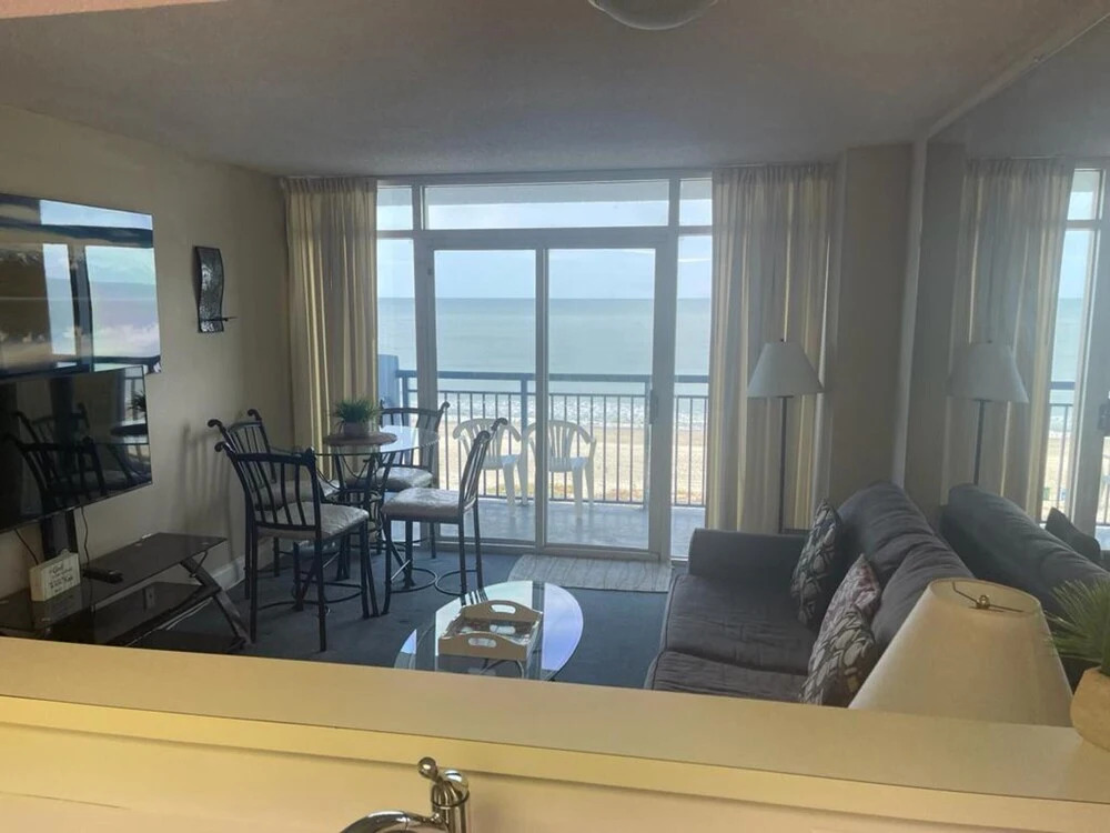 Spacious 2BD Condo in Atlantica Resort