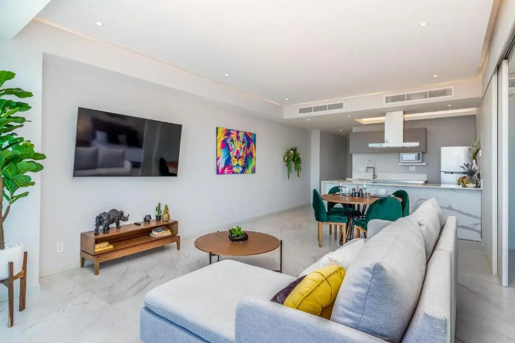 Marina Nautico 9 Luxury & Great Rooftop Pool View by Kivoya
