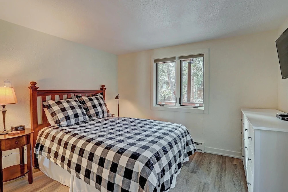 Lances West 13 1 Bedroom Condo by RedAwning
